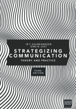 Bogcover til Strategizing Communication